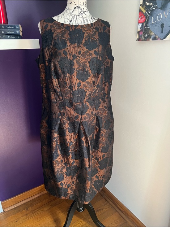 Talbots Dresses & Skirts - 7 for $30 Talbots Sleeveless Black and Brown Floral Jacquard Dress